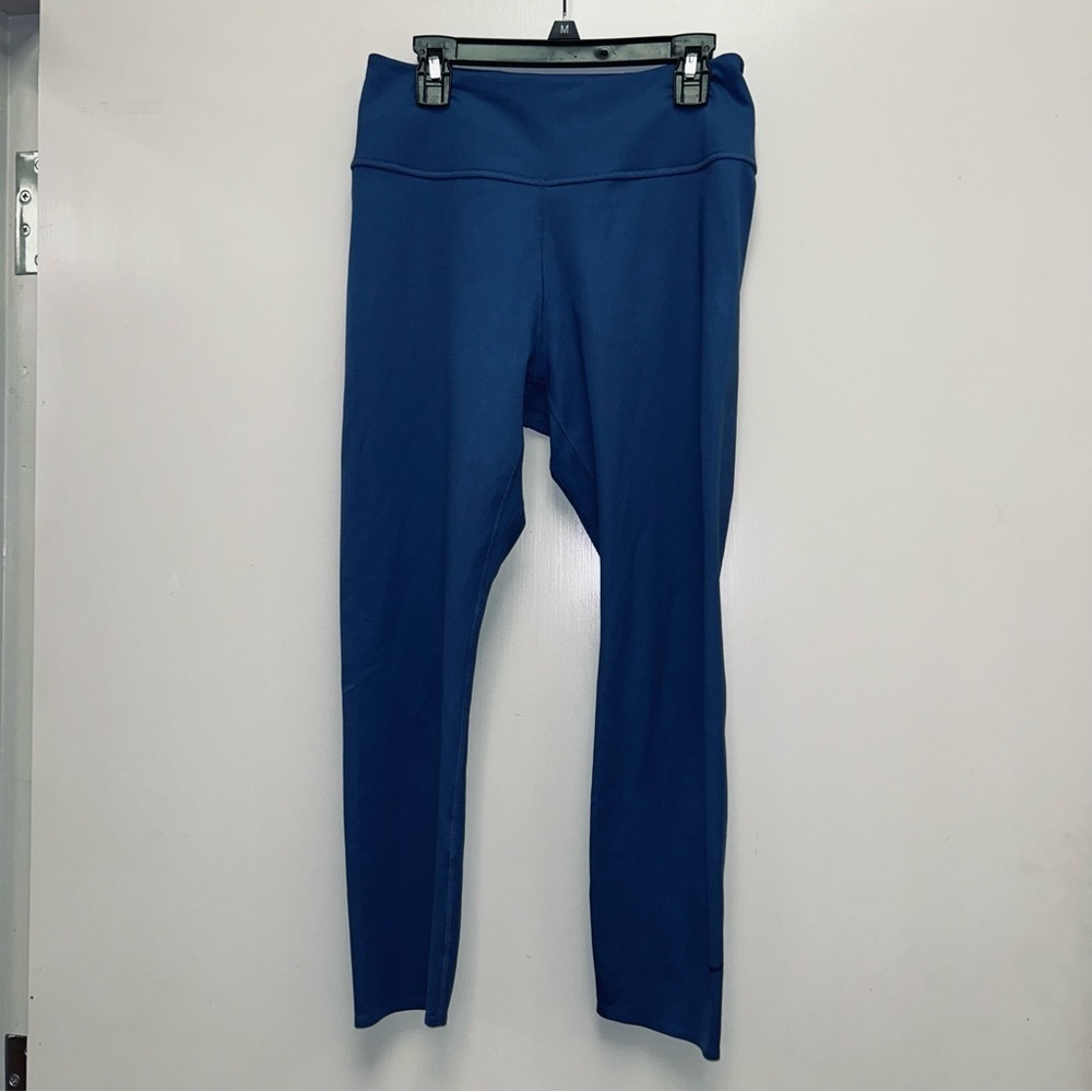 Nike Dri-FIT Blue Activewear never worn women’s size medium